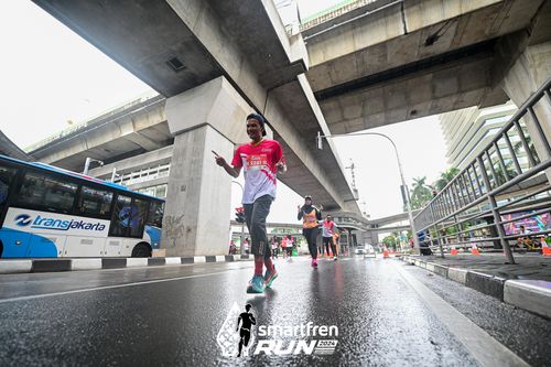 Race photo from Smartfren Run 2024