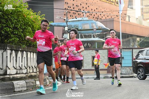 Race photo from Smartfren Run 2025 