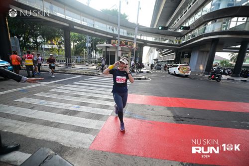 Race photo from Nu Skin Run 10K