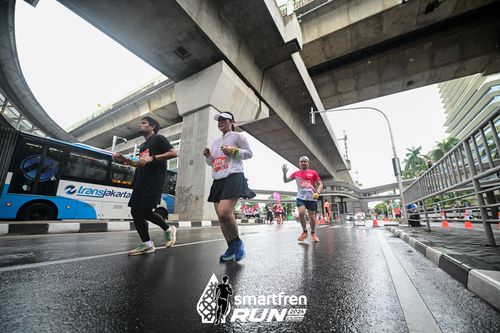 Race photo from Smartfren Run 2024