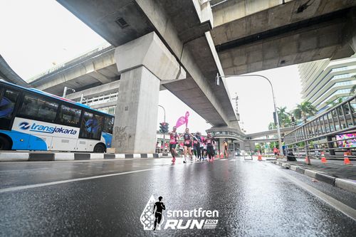 Race photo from Smartfren Run 2024