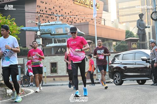 Race photo from Smartfren Run 2025 