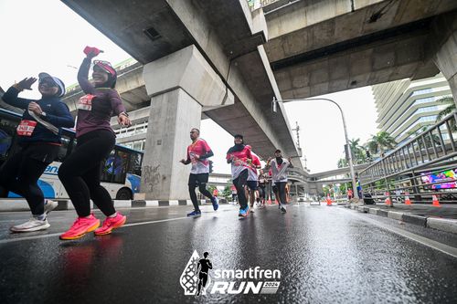 Race photo from Smartfren Run 2024