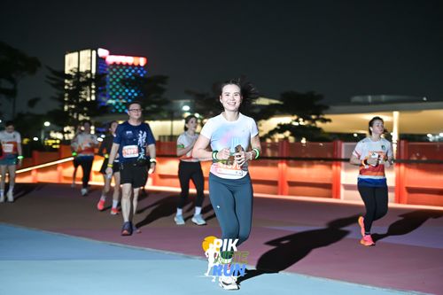 Race photo from PIK NITE RUN 2025