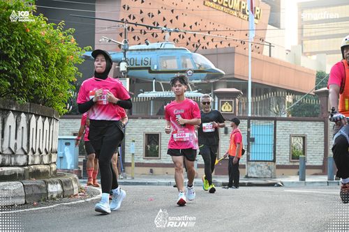 Race photo from Smartfren Run 2025 