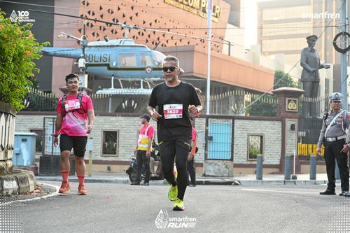 Race photo from Smartfren Run 2025 