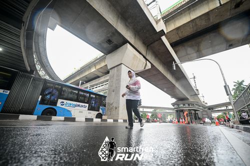 Race photo from Smartfren Run 2024