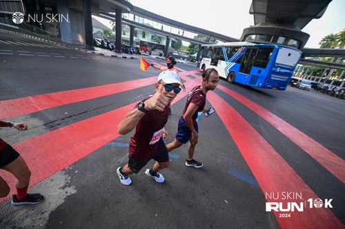 Race photo from Nu Skin Run 10K