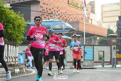 Race photo from Smartfren Run 2025 