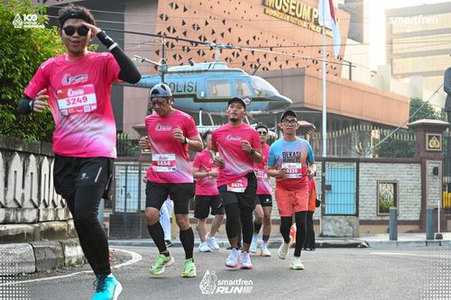 Race photo from Smartfren Run 2025 