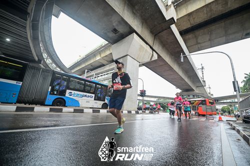 Race photo from Smartfren Run 2024