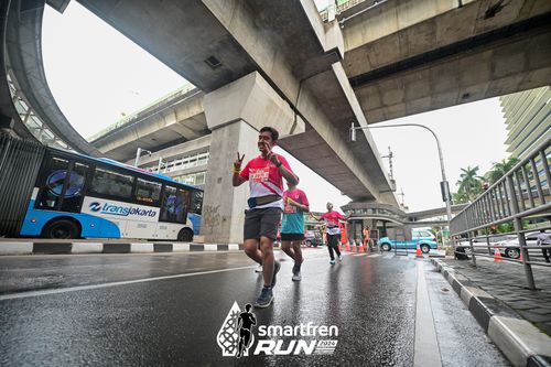 Race photo from Smartfren Run 2024