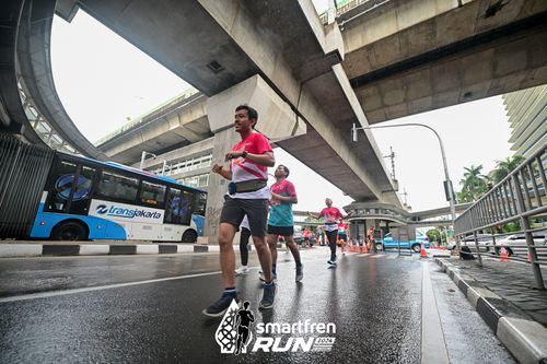 Race photo from Smartfren Run 2024