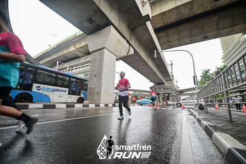 Race photo from Smartfren Run 2024