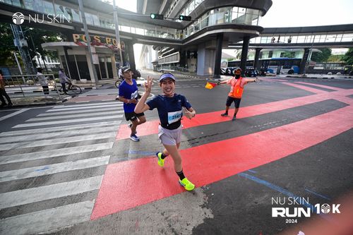Race photo from Nu Skin Run 10K