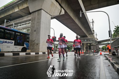 Race photo from Smartfren Run 2024