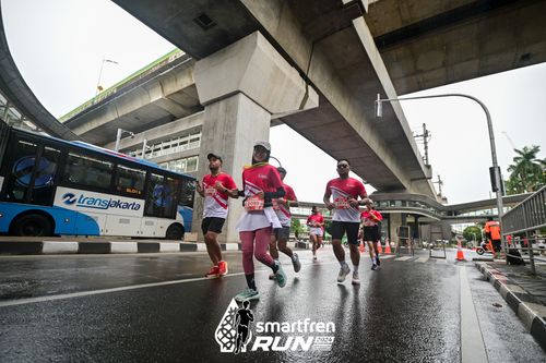 Race photo from Smartfren Run 2024