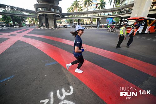 Race photo from Nu Skin Run 10K