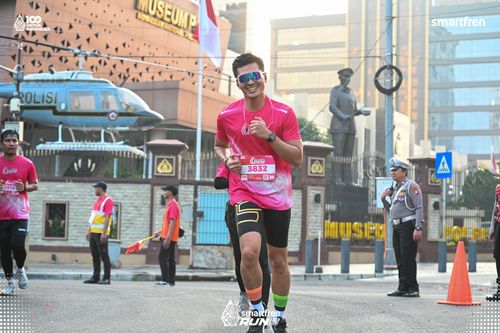 Race photo from Smartfren Run 2025 