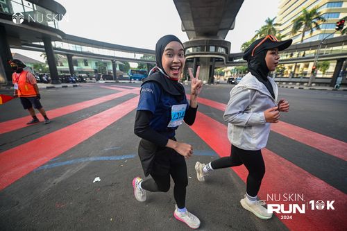 Race photo from Nu Skin Run 10K