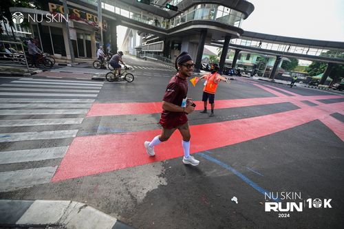 Race photo from Nu Skin Run 10K