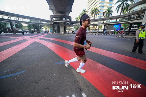 Race photo from Nu Skin Run 10K
