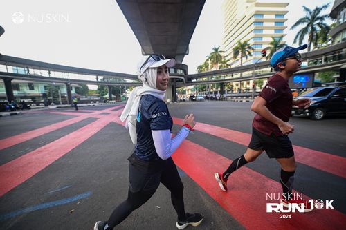 Race photo from Nu Skin Run 10K