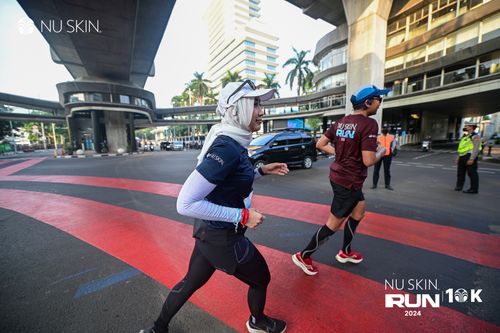 Race photo from Nu Skin Run 10K