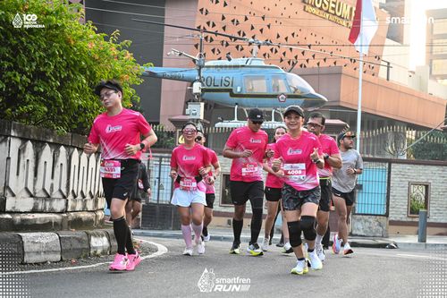 Race photo from Smartfren Run 2025 