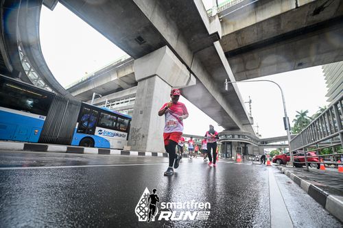 Race photo from Smartfren Run 2024