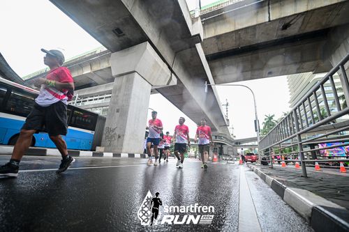 Race photo from Smartfren Run 2024