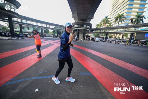 Race photo from Nu Skin Run 10K
