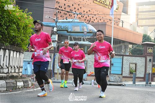 Race photo from Smartfren Run 2025 