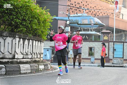 Race photo from Smartfren Run 2025 