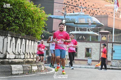 Race photo from Smartfren Run 2025 