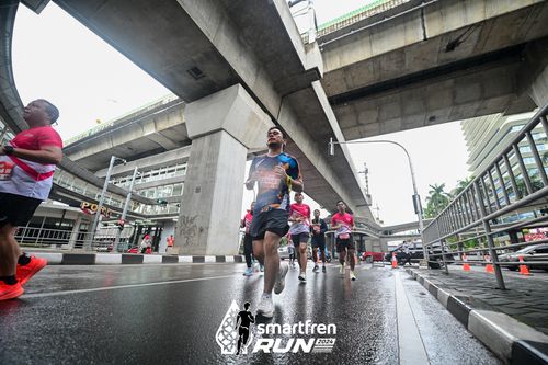 Race photo from Smartfren Run 2024