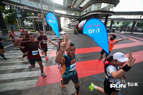 Race photo from Nu Skin Run 10K