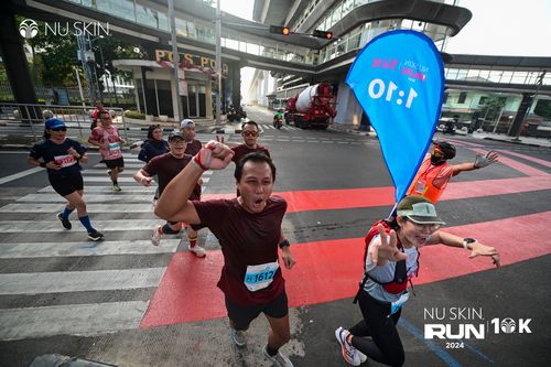 Race photo from Nu Skin Run 10K