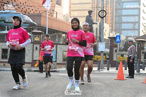 Race photo from Smartfren Run 2025 