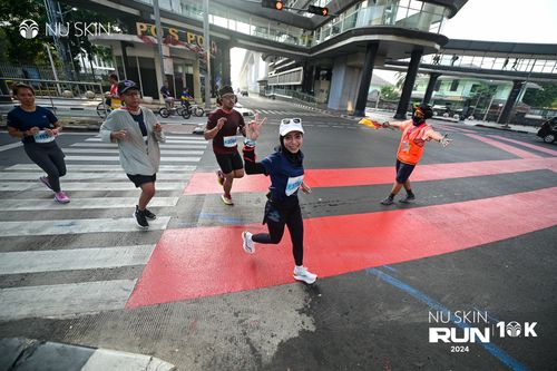 Race photo from Nu Skin Run 10K