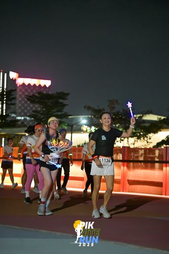 Race photo from PIK NITE RUN 2025
