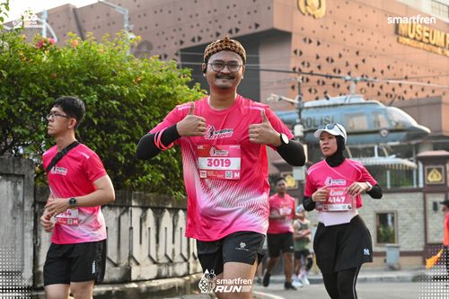 Race photo from Smartfren Run 2025 