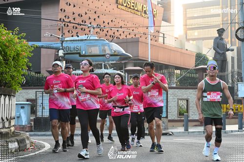 Race photo from Smartfren Run 2025 