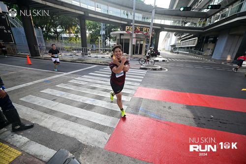 Race photo from Nu Skin Run 10K