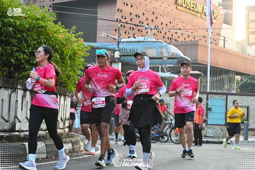 Race photo from Smartfren Run 2025 
