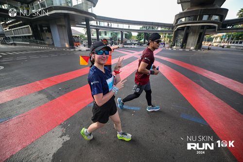 Race photo from Nu Skin Run 10K