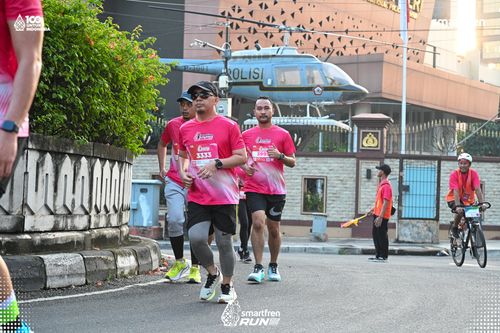 Race photo from Smartfren Run 2025 