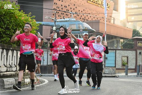 Race photo from Smartfren Run 2025 