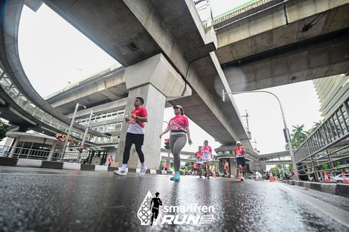 Race photo from Smartfren Run 2024