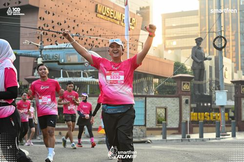 Race photo from Smartfren Run 2025 